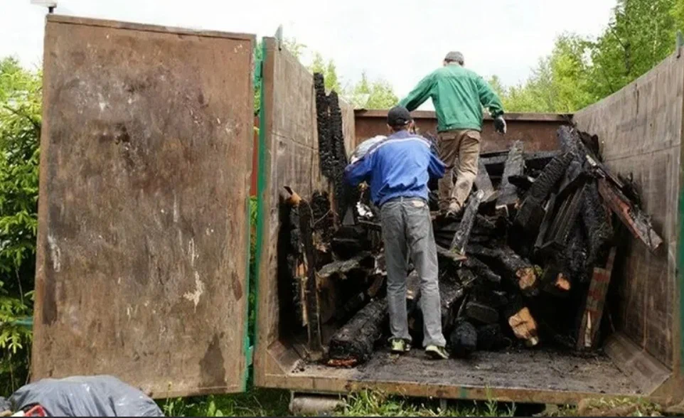 Вывоз мусора после пожара в Сланцах от ПроМусор — уборка, утилизация, цена от 2531 руб