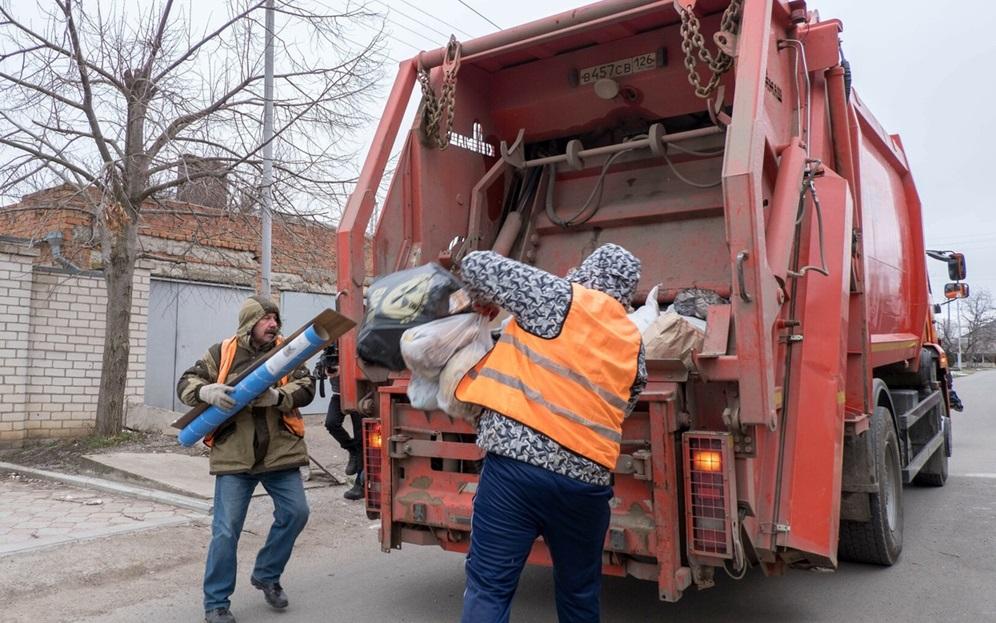 Срочный вывоз мусора в Сланцах в октябре